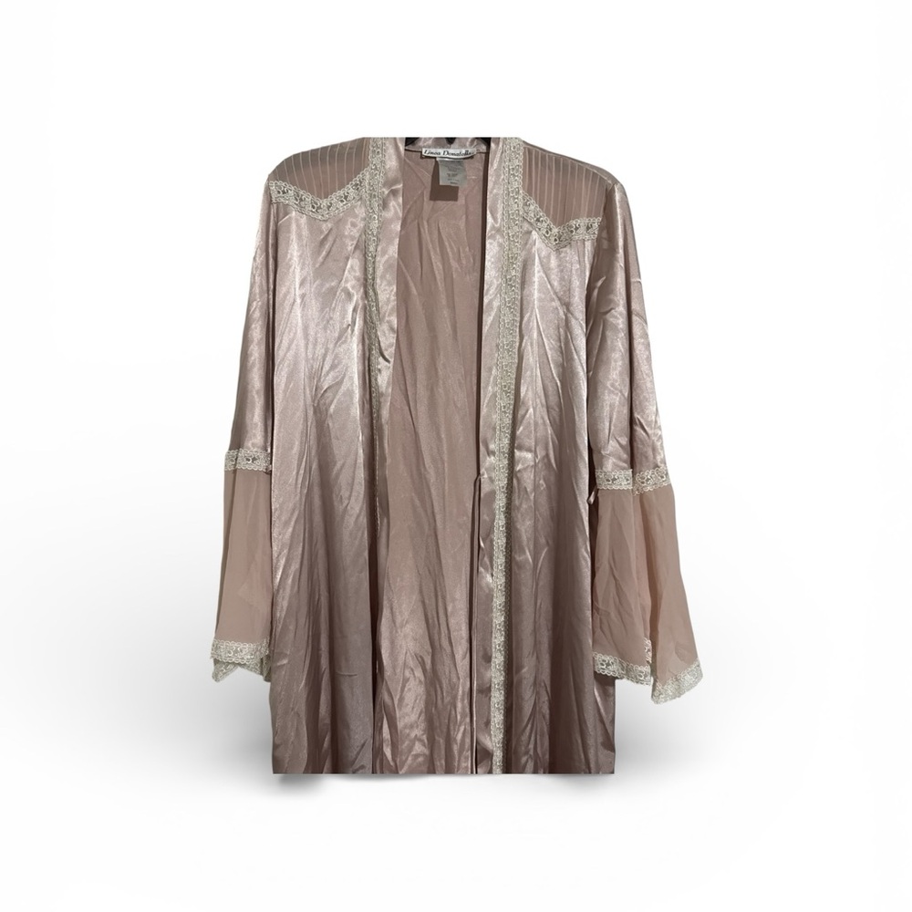 VTG Linea Donatella Blush Satin Robe with Lace Accents romantic cottagecore